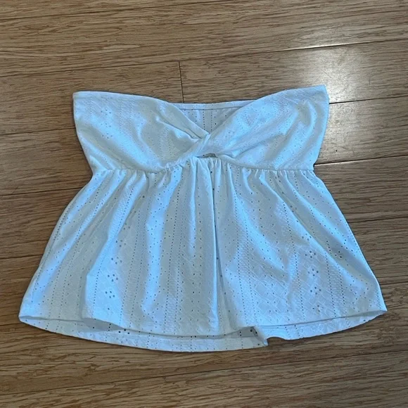 Strapless eyelet top - Picture 1 of 6